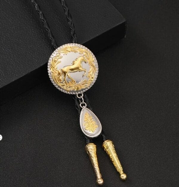 Western Cowboy Bolo Tie Rodeo Necktie Leather Cord Pendant Necklace BT131