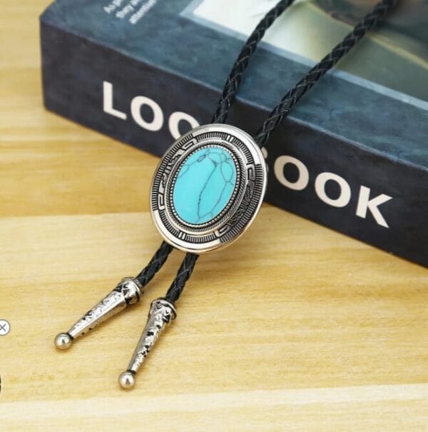 Western Cowboy Bolo Tie Rodeo Necktie Leather Cord Pendant Necklace BT128