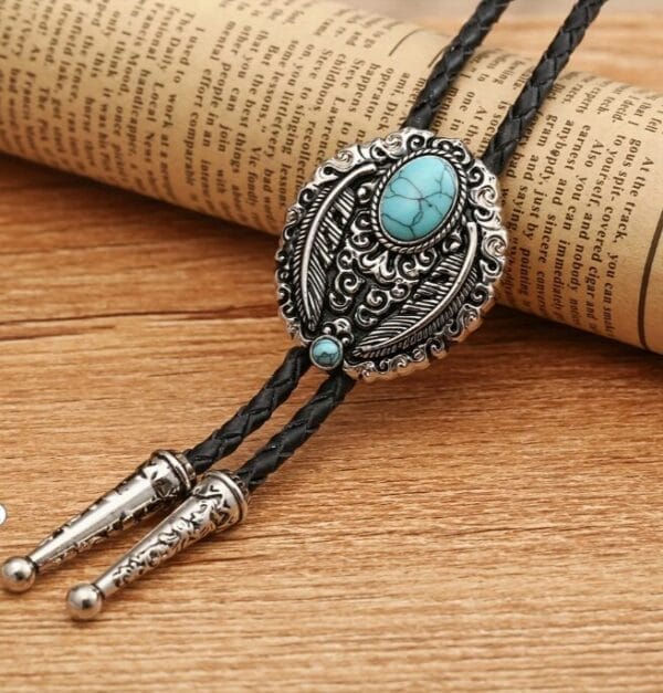 Western Cowboy Bolo Tie Rodeo Necktie Leather Cord Pendant Necklace BT133